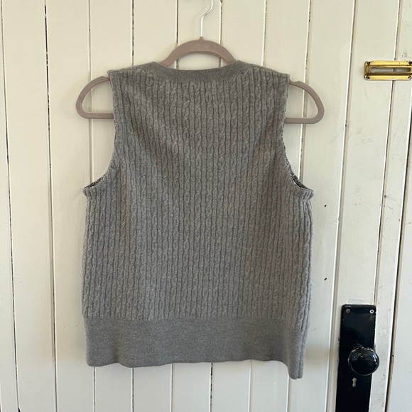 Taupe Sweatervest - Picture 3 of 3